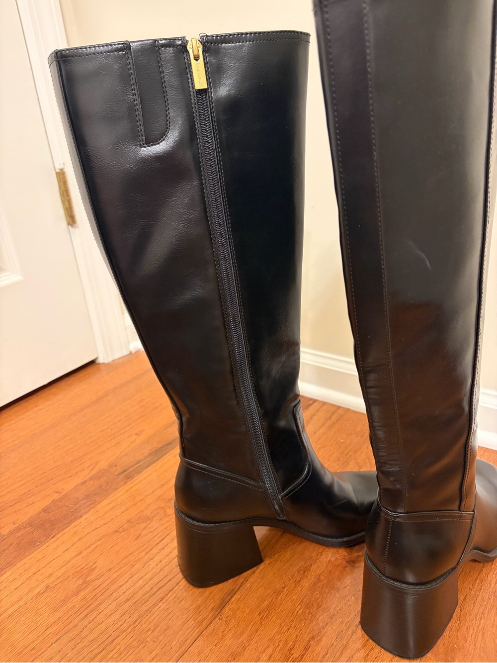 Vince Camuto | Classic Black Knee-High Leather Boots size 9 - Picture 6 of 14